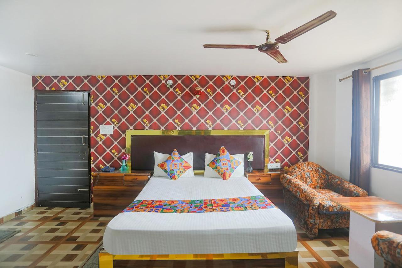 Fabexpress Umbrella Hotel Danapur Exterior photo