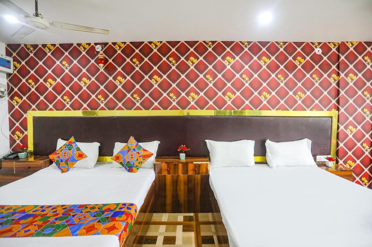 Fabexpress Umbrella Hotel Danapur Exterior photo